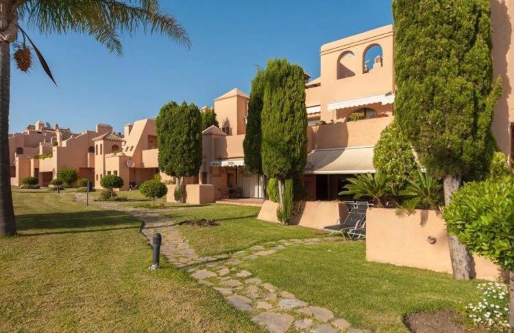 شقة La Cartuja Del Golf إِستيبونا المظهر الخارجي الصورة
